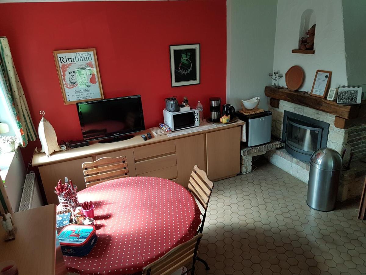 Au Fil Des Reves Bed & Breakfast エクステリア 写真